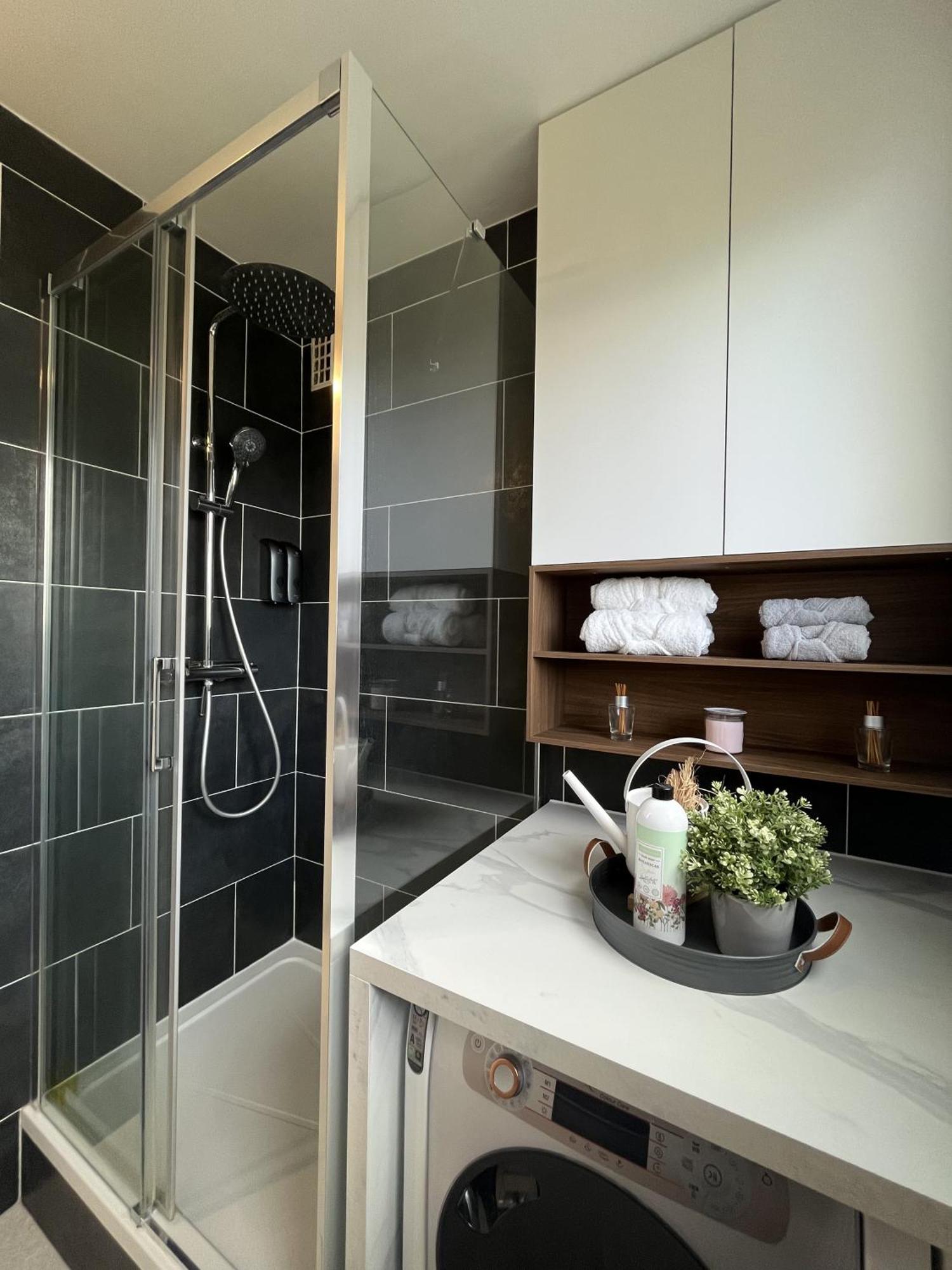 Entire 60M2 Apartment - Close To Paris - Parking - Kitchen - 2Min Rerb - Olympic'24 Bourg-la-Reine Zewnętrze zdjęcie